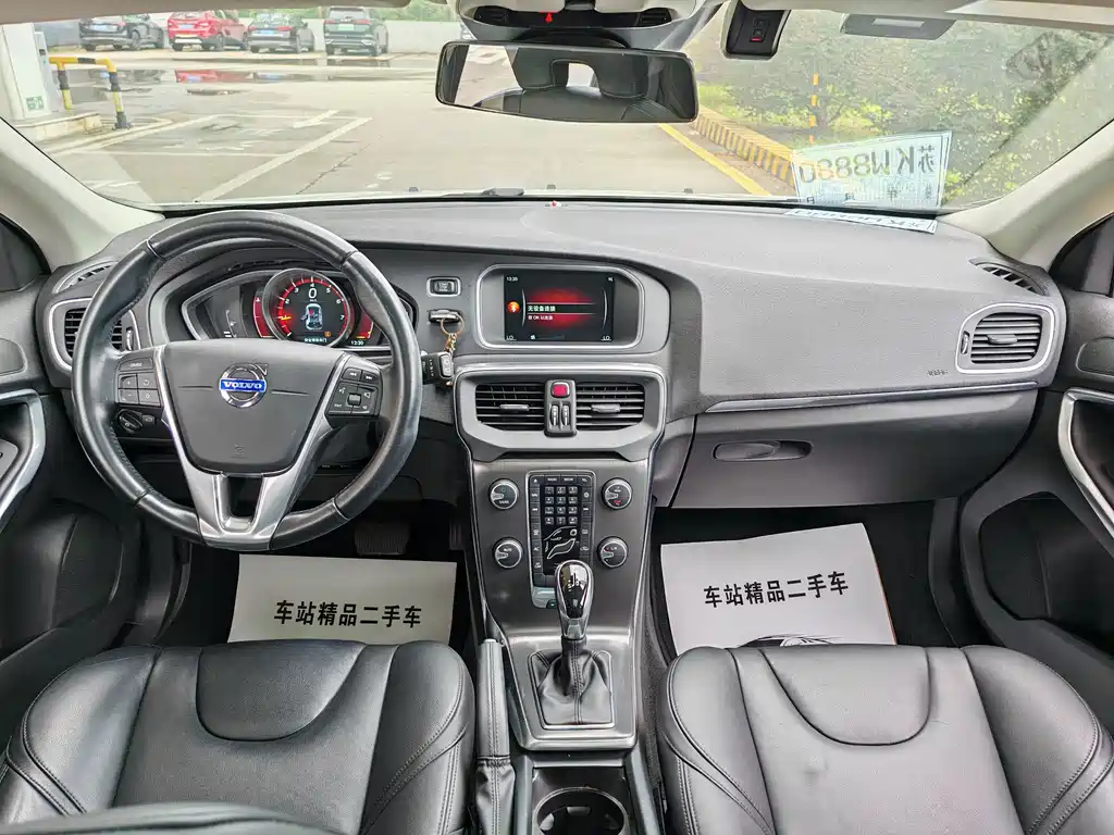 Volvo V40 — миниатюра 5