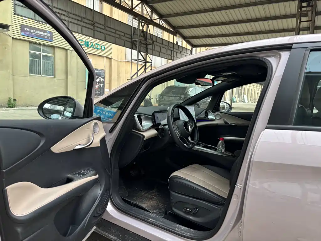 BYD Dolphin 2025 Smart Drive 410km Fashion