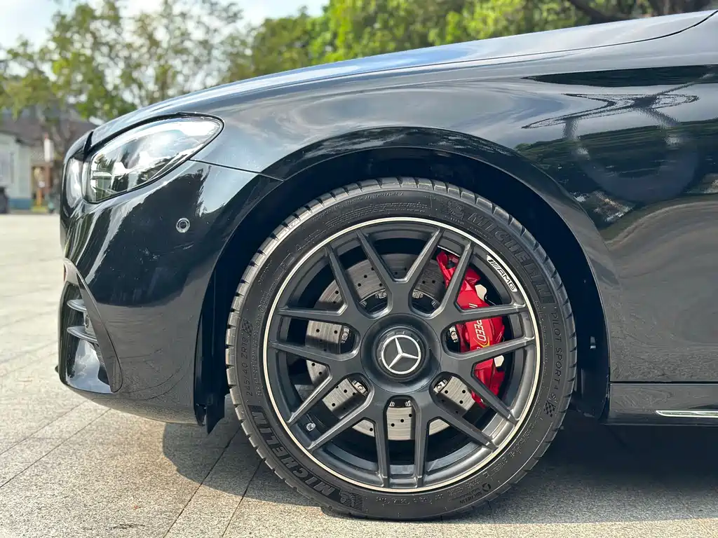 Mercedes-Benz E-Class — миниатюра 15