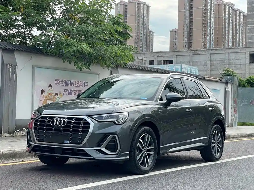 奥迪Q3 2022款 35 TFSI 进取动感型 2022