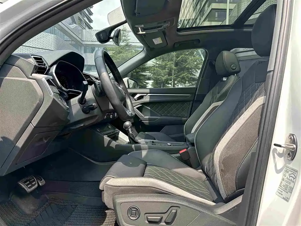 Audi Q3 — миниатюра 4