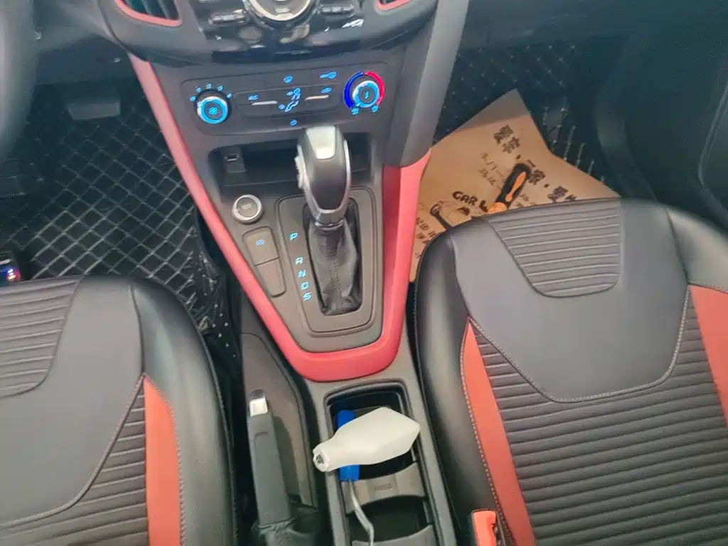 Ford Focus — миниатюра 14