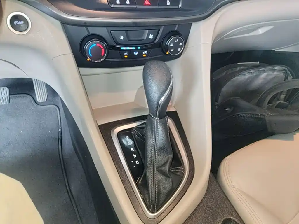 Buick Excelle — миниатюра 14
