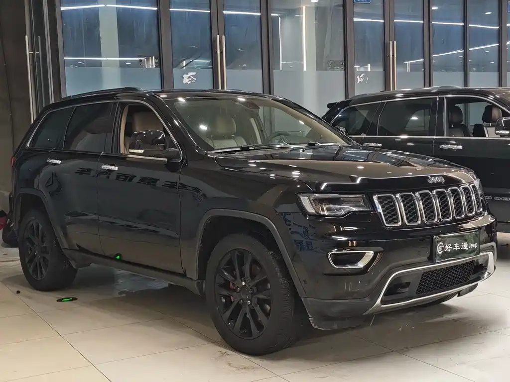 Jeep Grand Cherokee (Import) — миниатюра 3
