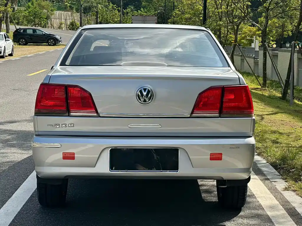 Volkswagen Jetta — миниатюра 8