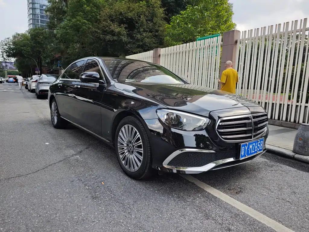 Mercedes-Benz E-Class 2021