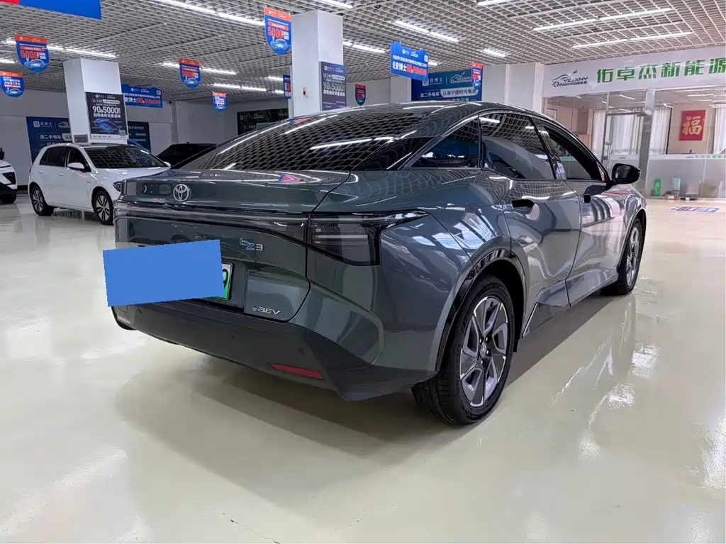 Toyota bZ3 — миниатюра 6