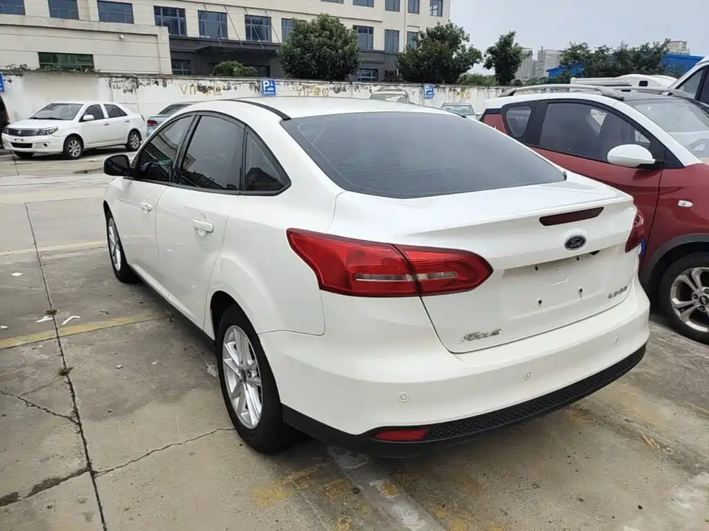 Ford Focus — миниатюра 5