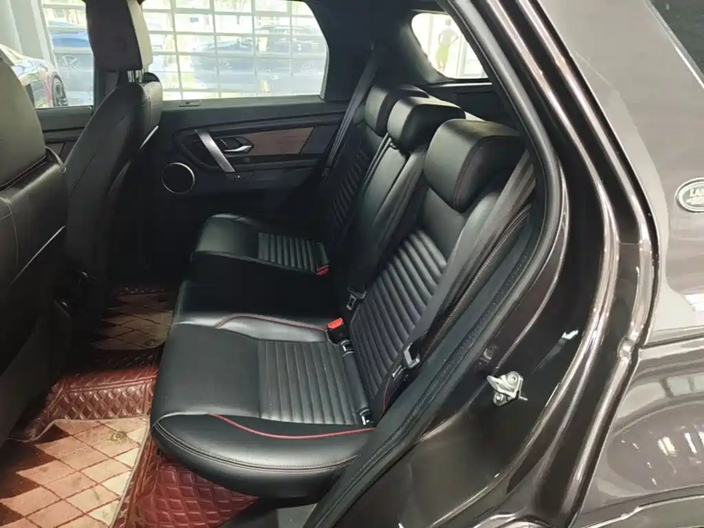 Land Rover Discovery Sport — миниатюра 17