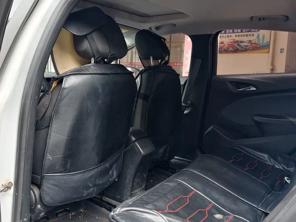 Chevrolet Cruze — миниатюра 14