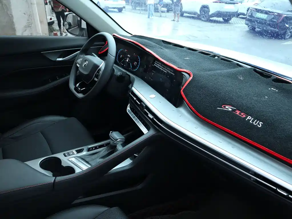 Changan CS35PLUS — миниатюра 26