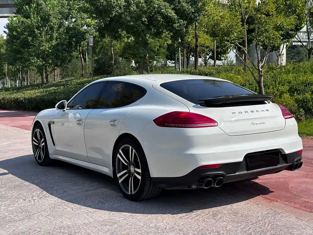Porsche Panamera — миниатюра 12