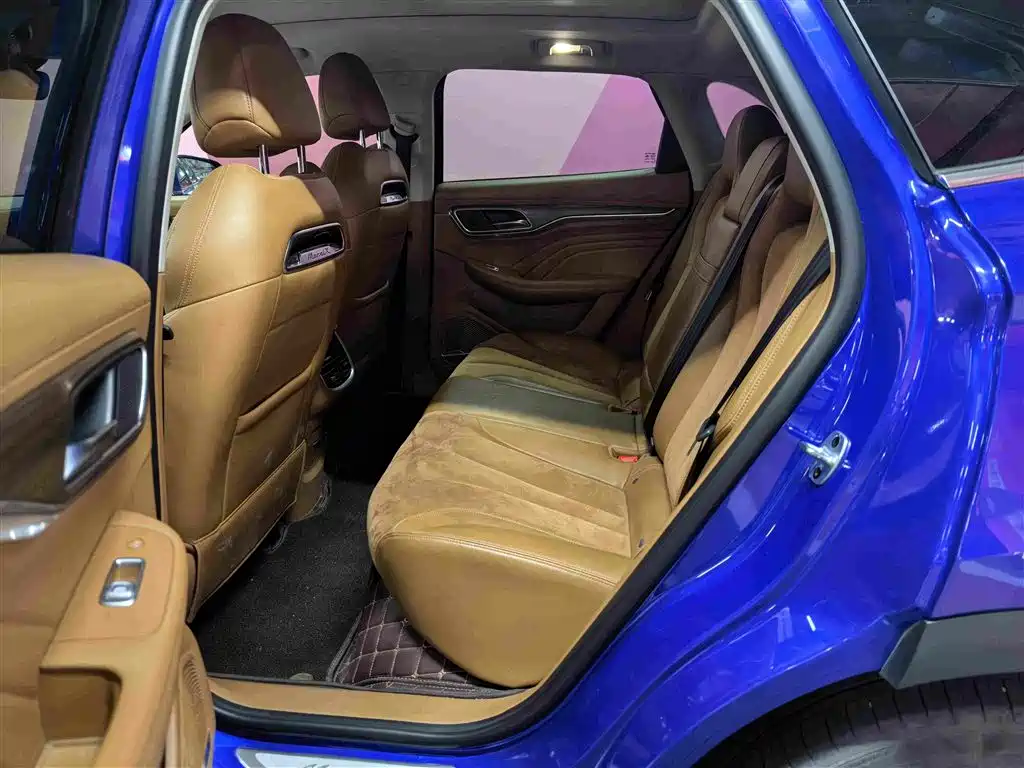 Roewe MARVEL X — миниатюра 12