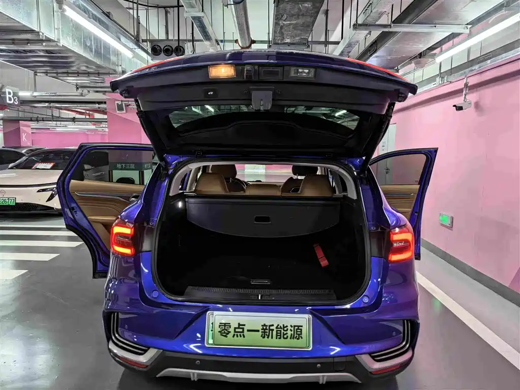 Roewe MARVEL X — миниатюра 8