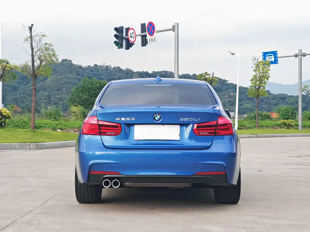BMW 3 Series — миниатюра 4