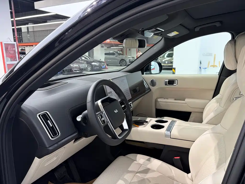 Li Auto Li L8 — миниатюра 6