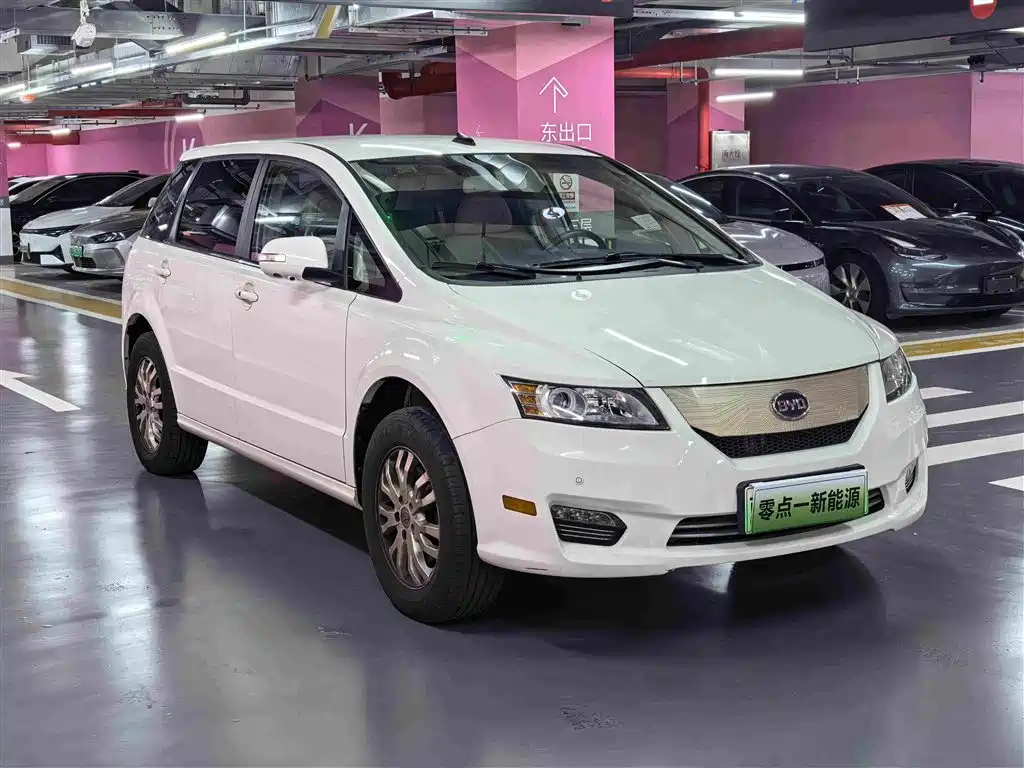 BYD e6 — миниатюра 3