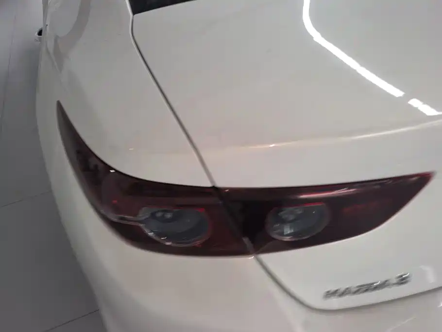 Mazda 3 Axela — миниатюра 4