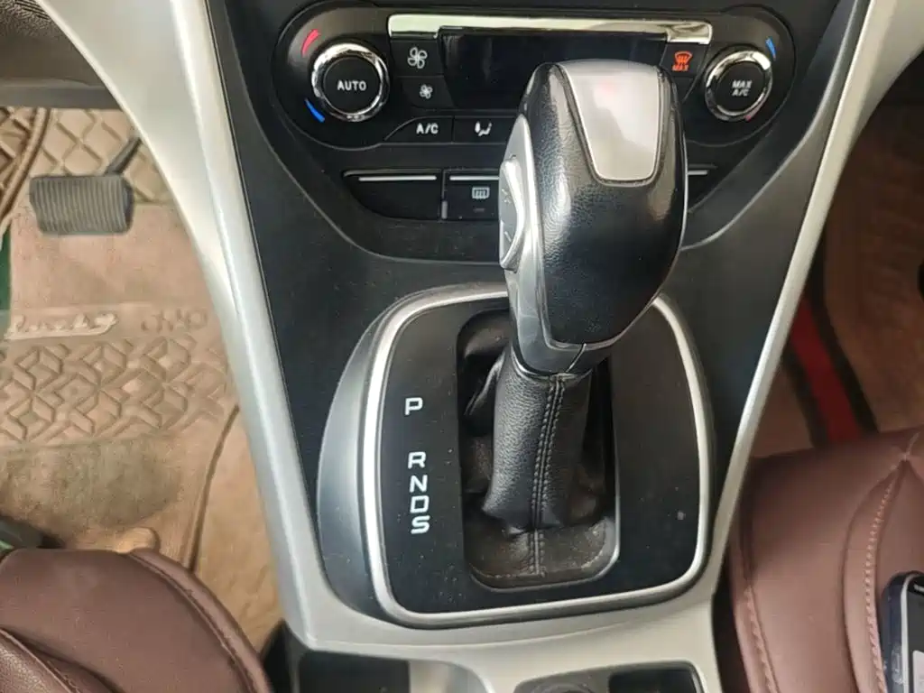 Ford Kuga — миниатюра 14