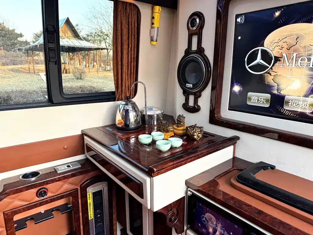 Mercedes-Benz Sprinter 2018 3.5L AT