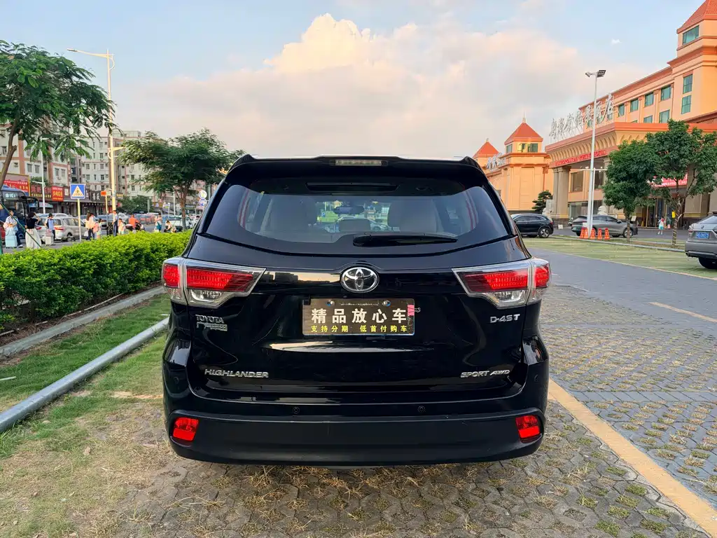 Toyota Highlander — миниатюра 5