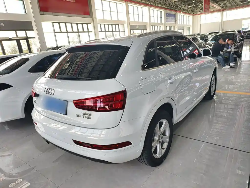 Audi Q3 — миниатюра 5