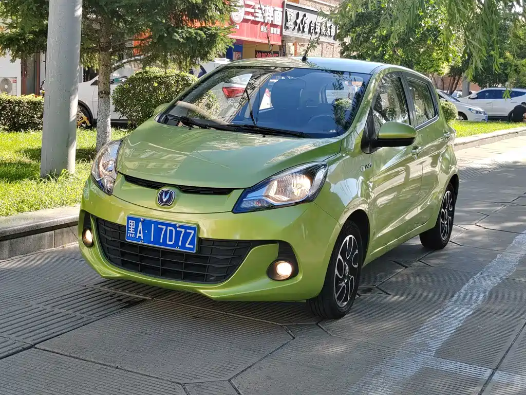 Changan BenBen 1.4L IMT Premium Type, фото 2