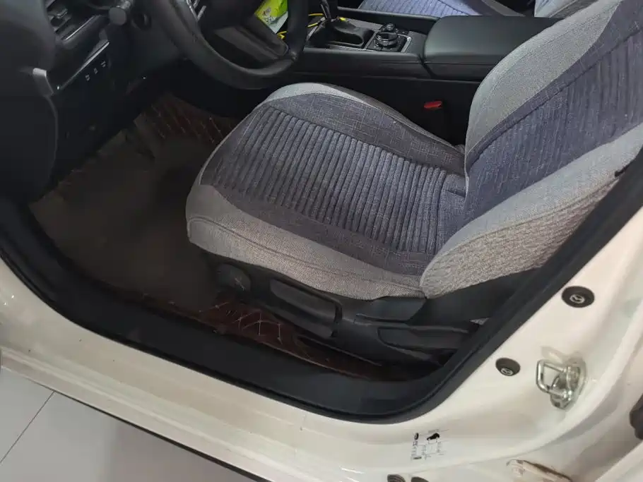 Mazda 3 Axela — миниатюра 9