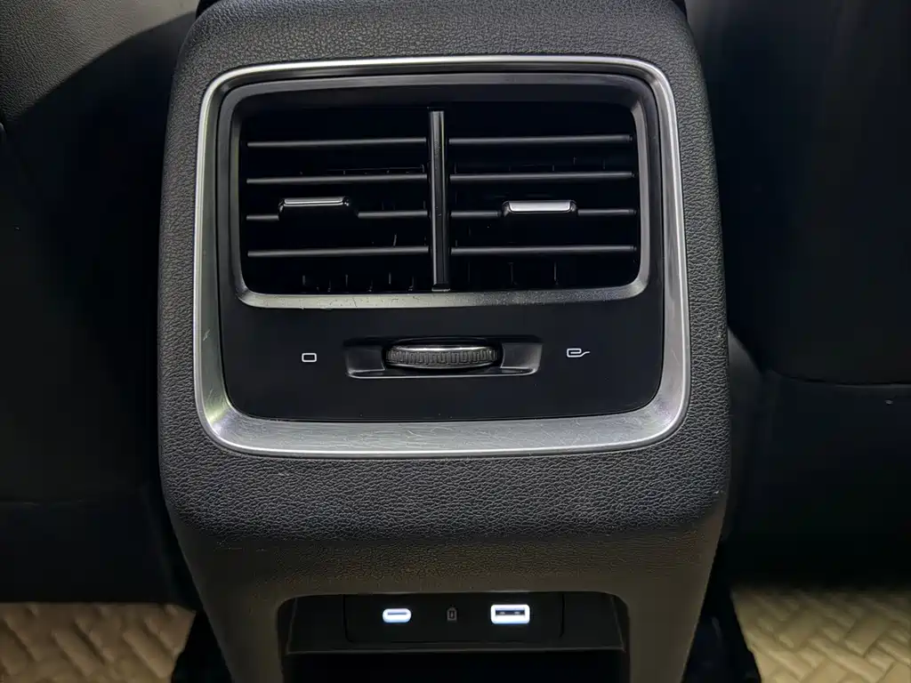 Geely Boyue — миниатюра 29