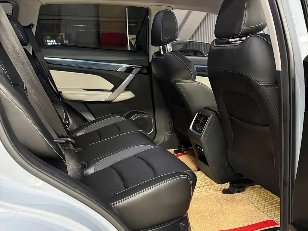 Geely Boyue — миниатюра 18