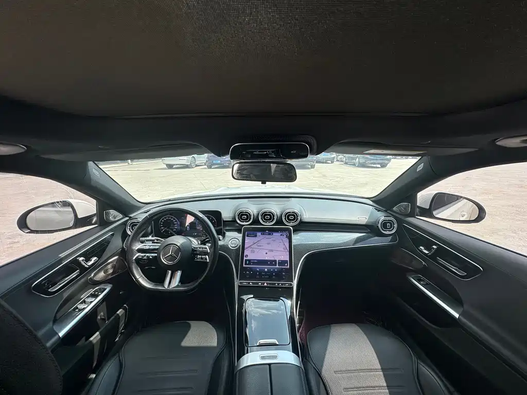 Mercedes-Benz C-Class — миниатюра 16