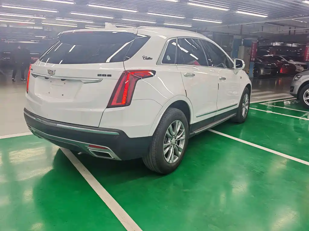 CADILLAC XT5
