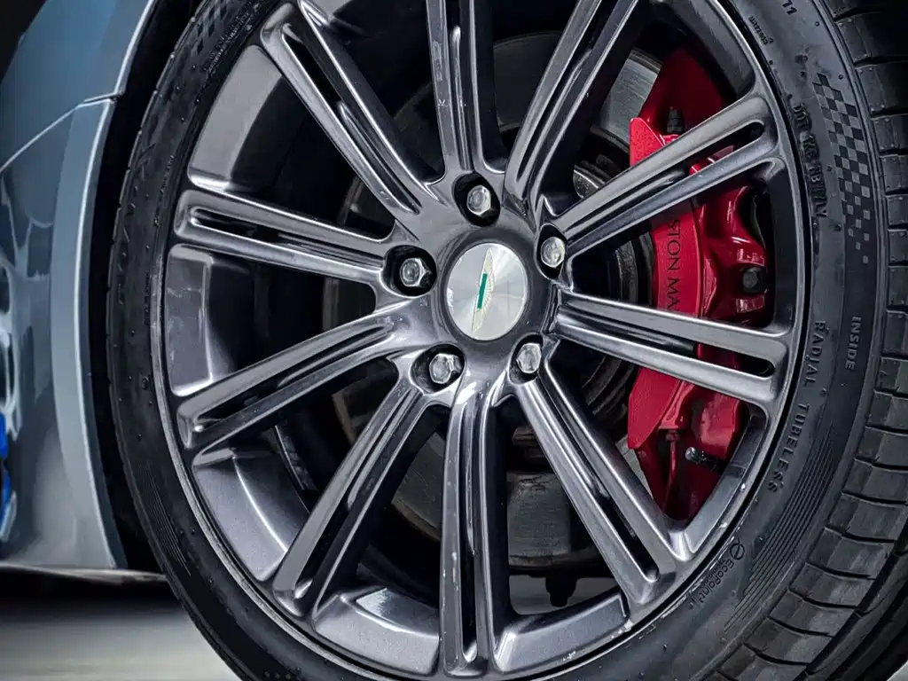 Aston Martin Rapide 2013 6.0L S