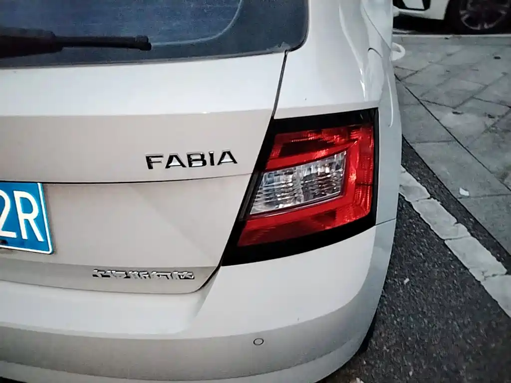 Skoda Fabia — миниатюра 8