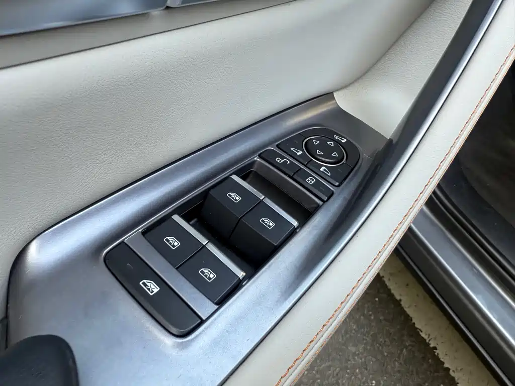 BYD PLUS New Energy — миниатюра 15