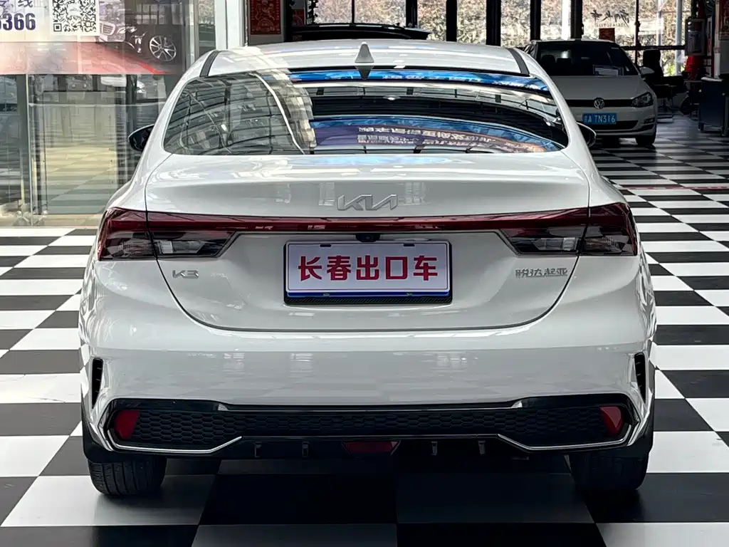 Kia K3 — миниатюра 5