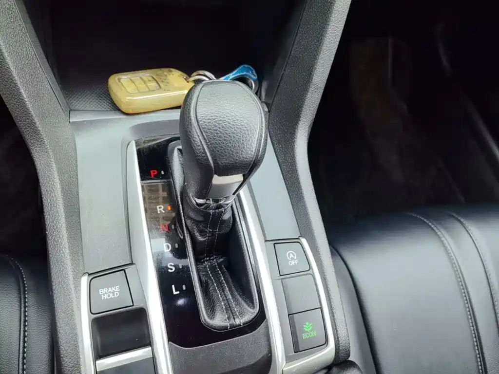 Honda Civic — миниатюра 14