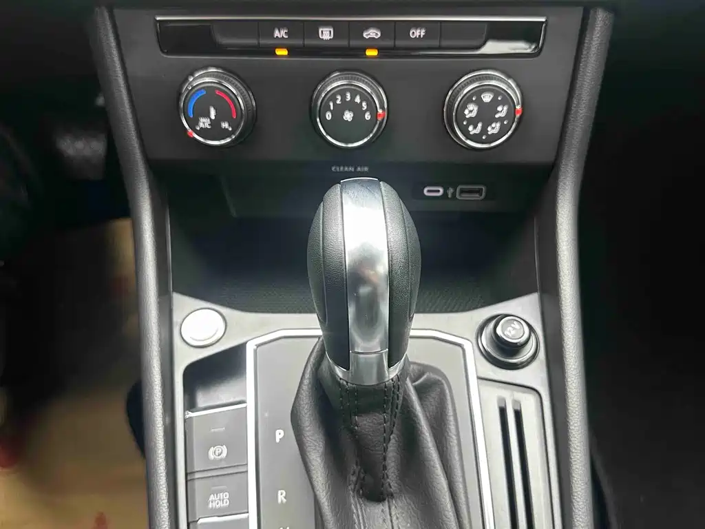 Volkswagen Lavida — миниатюра 20