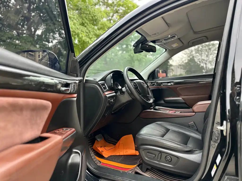 GAC GS8 2017 320T Luxury Smart Connect ( мест)