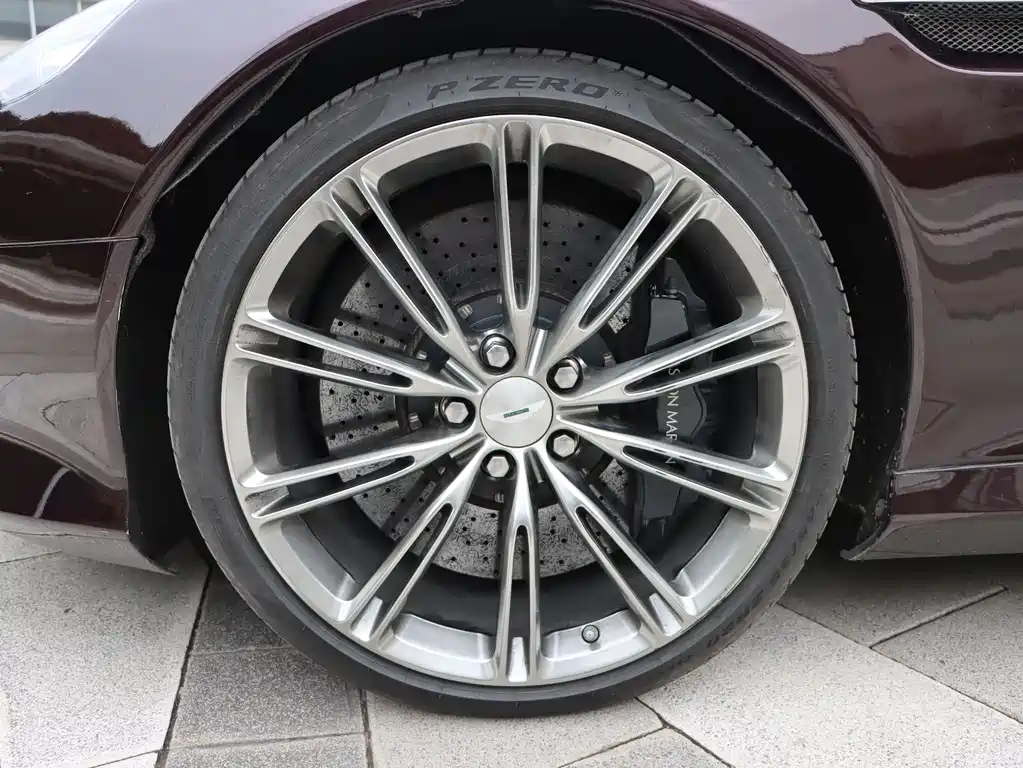 Aston Martin Virage — миниатюра 43