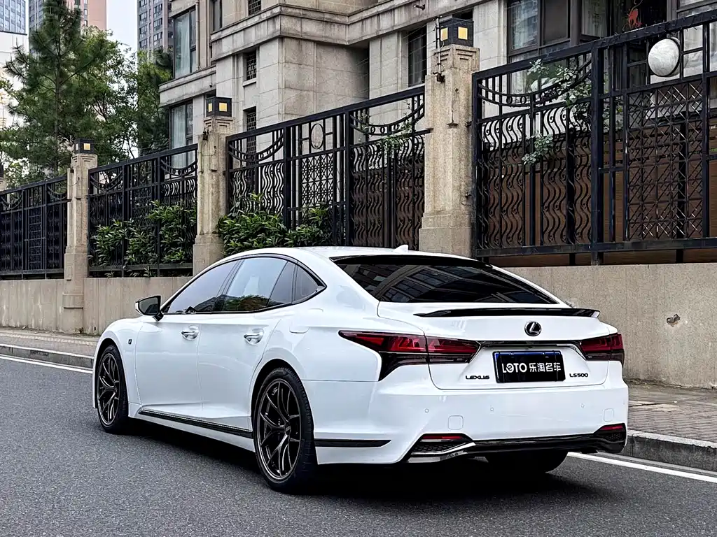 Lexus LS 2020 500h F SPORT VI