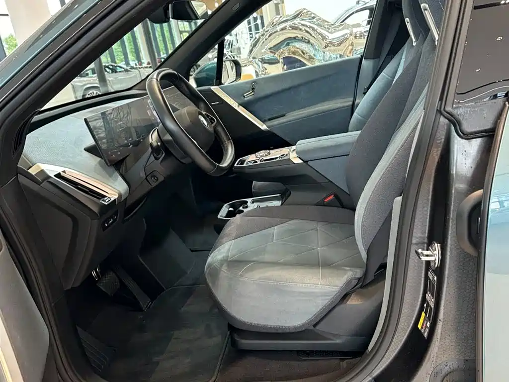 BMW iX — миниатюра 10