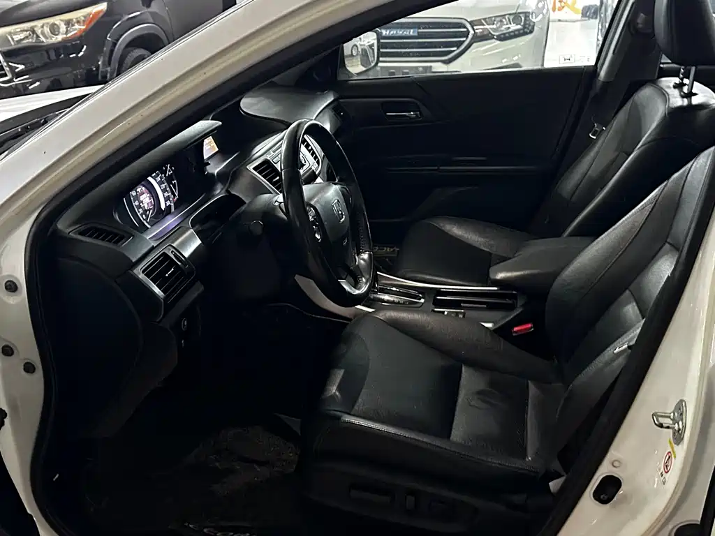 Honda Accord — миниатюра 6
