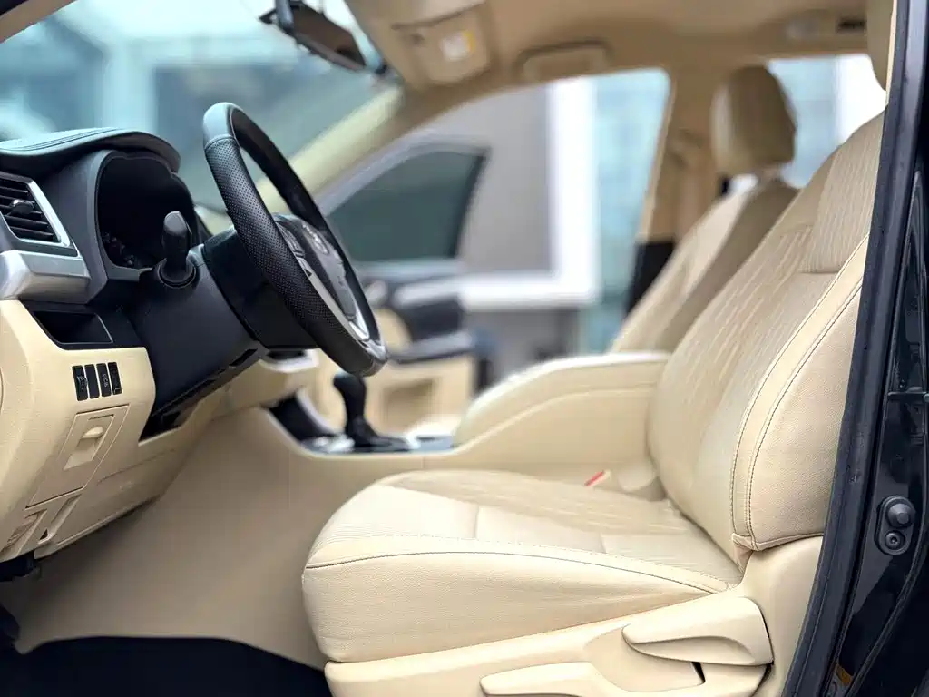 Toyota Highlander 2018 2.0T Elite 7 мест VI