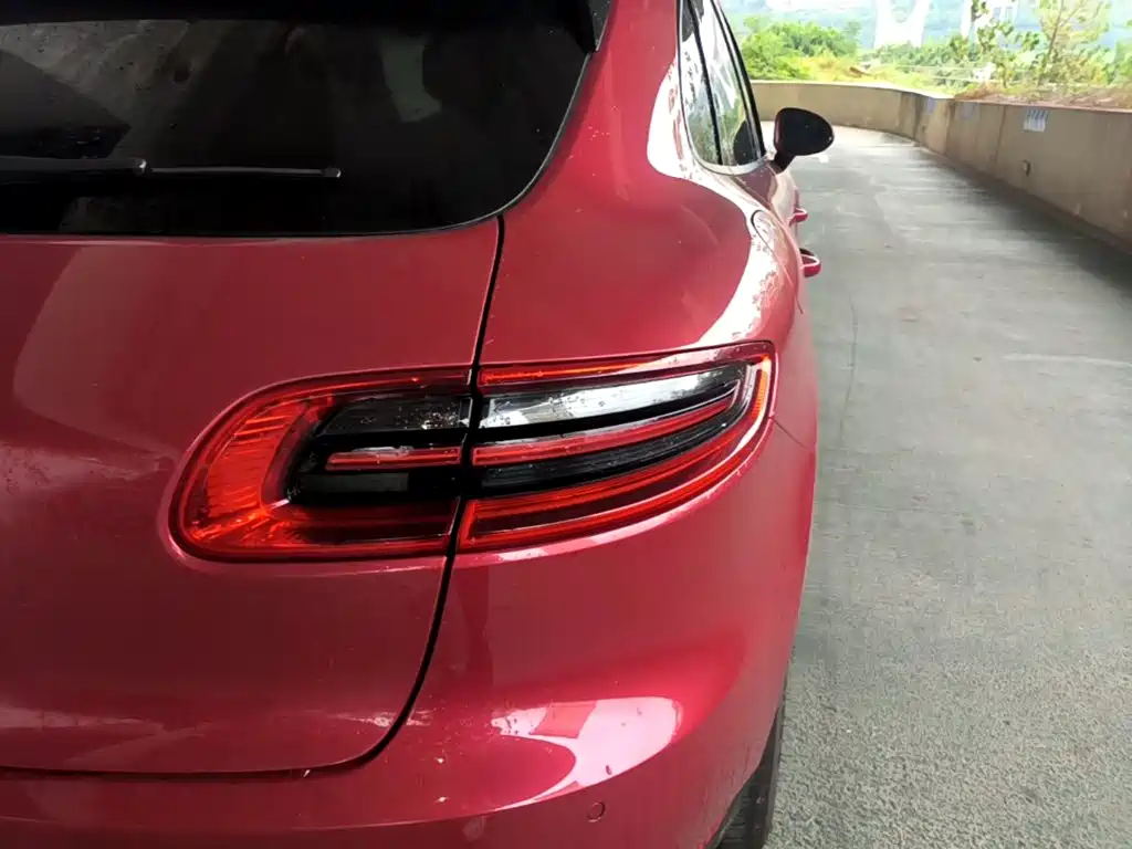 Porsche Macan — миниатюра 8