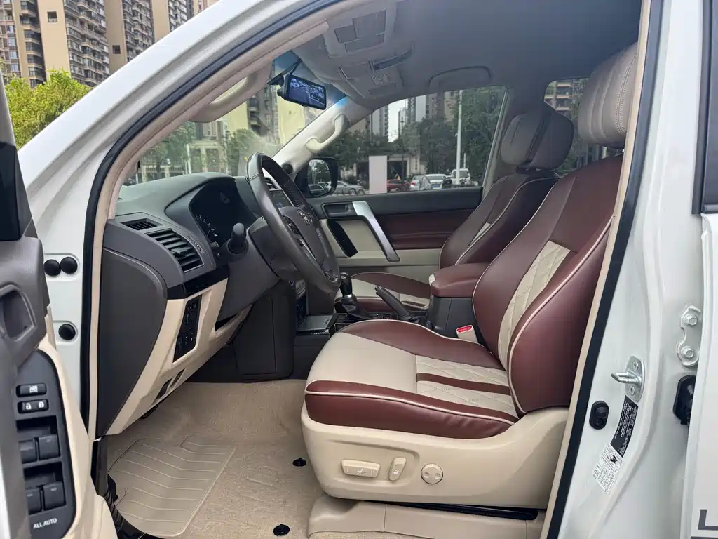 Toyota Land Cruiser Prado 2019 2.7L