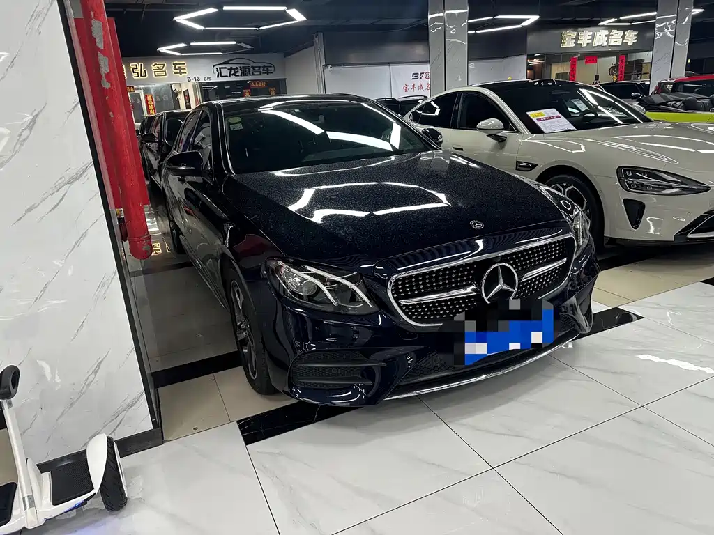 Mercedes-Benz E-Class — миниатюра 2
