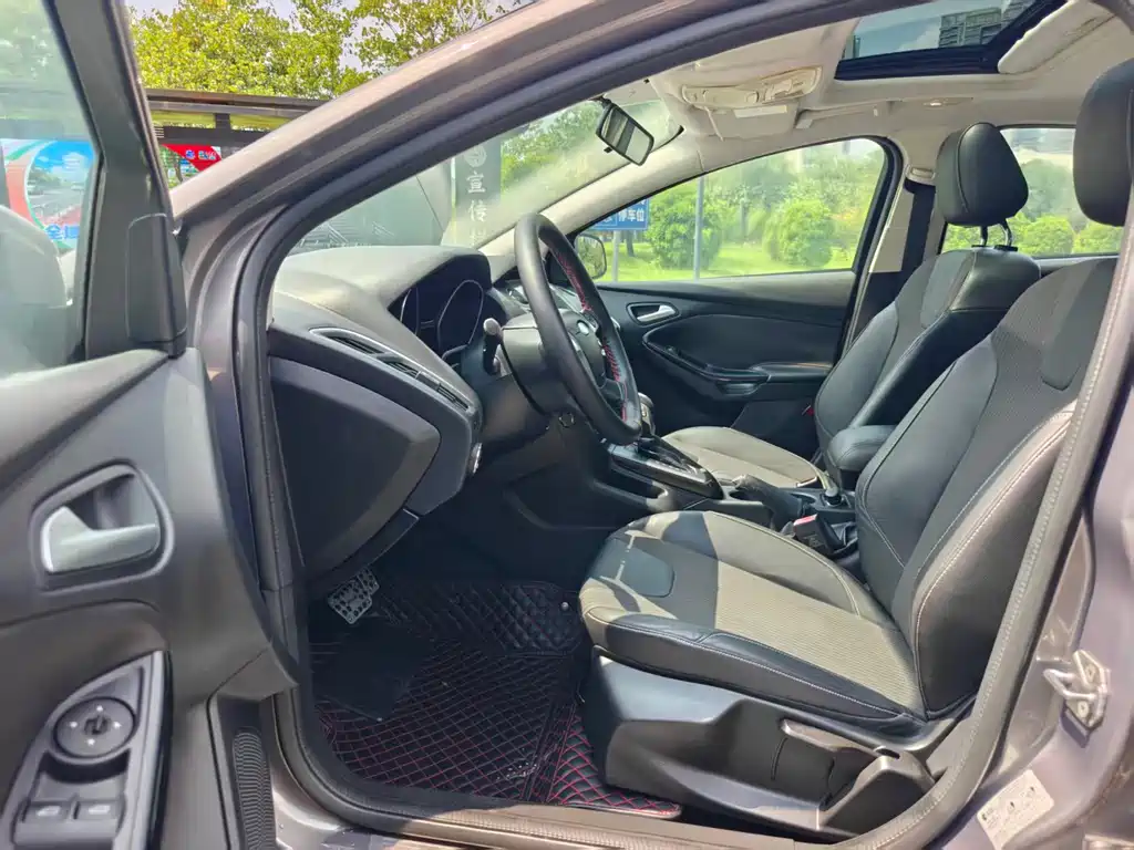 Ford Focus — миниатюра 12