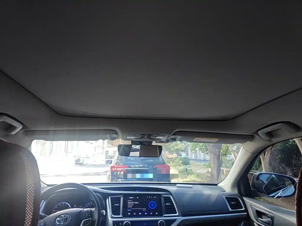 Toyota Highlander — миниатюра 9