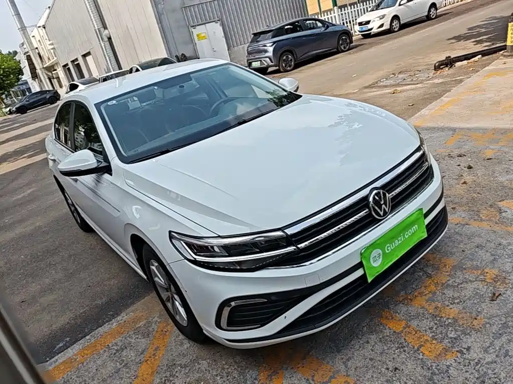 Volkswagen Bora 2024 200TSI DSG